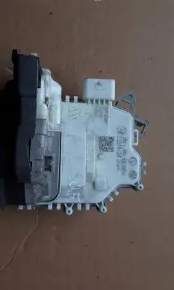 Audi A3 S3 8V Rear door lock 8K0839015G