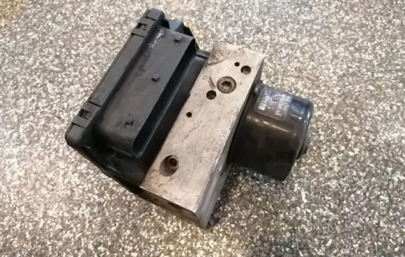 Ford Galaxy ABS Pump 7M3614111 YM212L580AA 7M3907379B