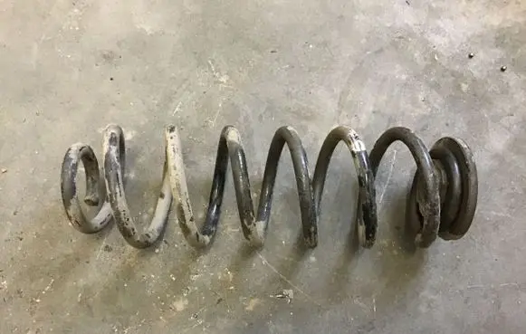 Volkswagen Tiguan Rear coil spring OEM