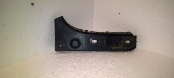 Audi A6 S6 C5 4B Front bumper mounting bracket 4B0807284B