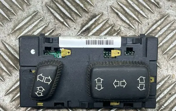 BMW 5 E39 Seat control module 61316905509