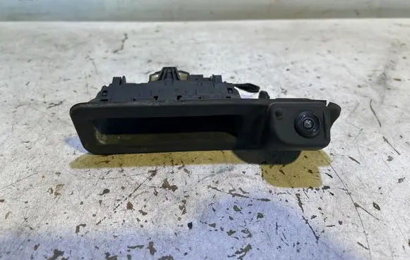 BMW 5 G60 G61 Tailgate handle with camera 14476910 A04246