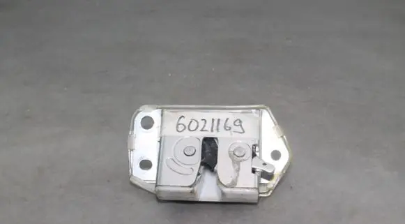 Nissan Pixo Tailgate/trunk/boot lock/catch/latch