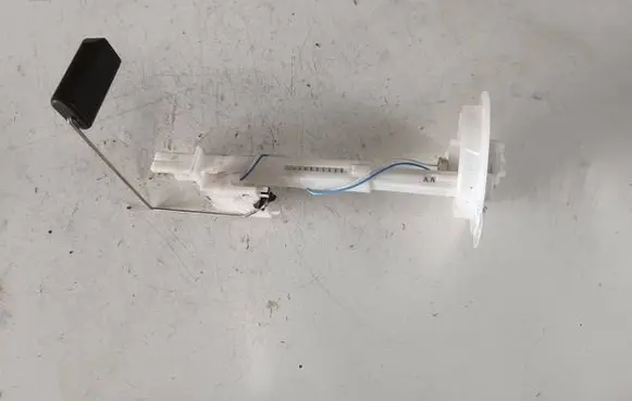 Chevrolet Captiva Fuel level sensor 13503273