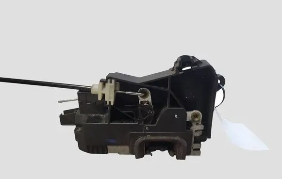 Opel Vectra C Front door lock 13157763