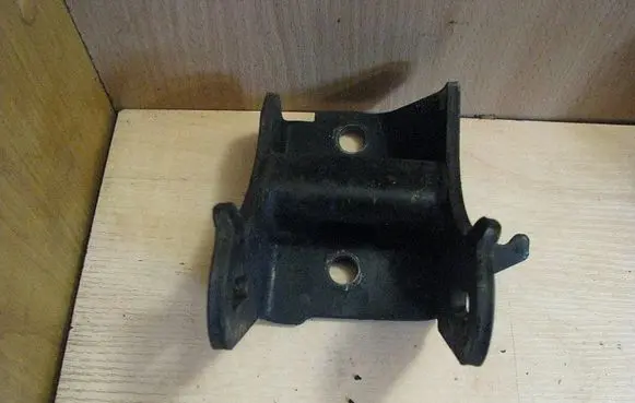 KIA Ceed Engine mounting bracket 21810J7200