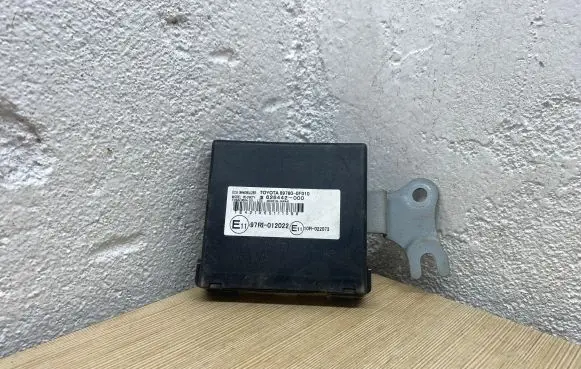 Toyota Corolla Verso AR10 Door control unit/module 897800F010 97RI012022 626442000