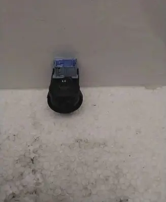 Peugeot Partner Wing mirror switch 185526