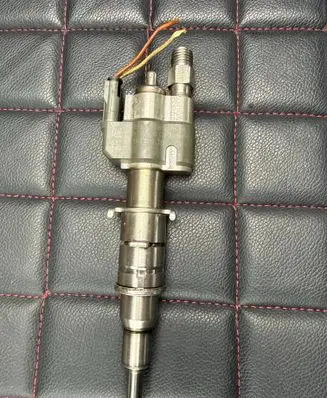 BMW 3 E90 E91 Fuel injector 7589048 758904808 PA66GF3596