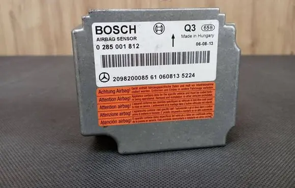 Mercedes-Benz CLK A209 C209 Airbag control unit/module A2098200085 2098200085