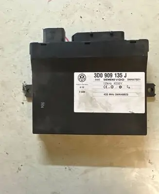 Volkswagen Touareg I Keyless (KESSY) go control unit/module 3D0909135J 5WK47021 5WK48823