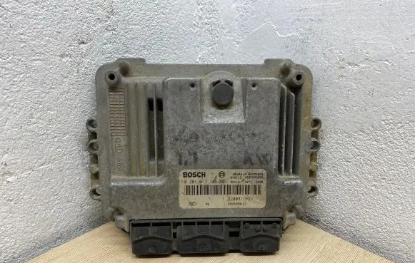 Renault Laguna II Engine control unit/module 8200303141 8200311539 0281011148