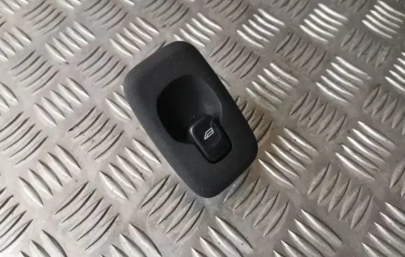 Volvo XC90 Electric window control switch 30658696