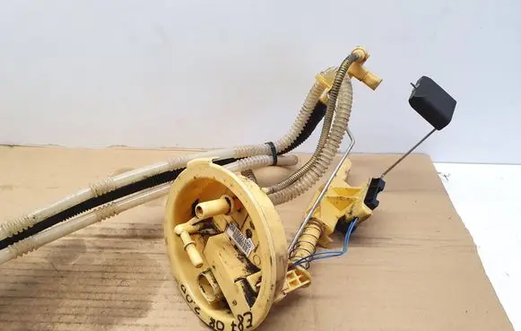 BMW 1 E81 E87 Fuel level sensor 7190944