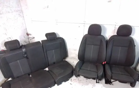 Opel Astra J Seat set 