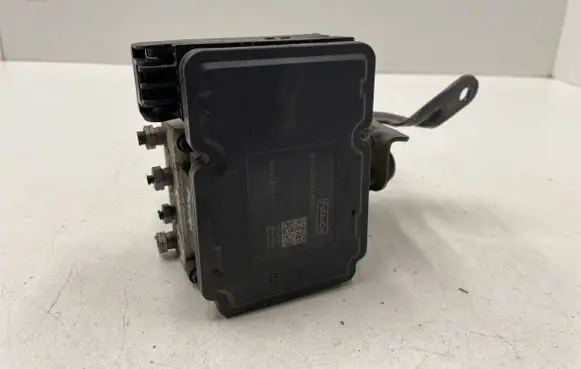 Ford Fiesta ABS Pump AV592C405EA A426G 10021207284