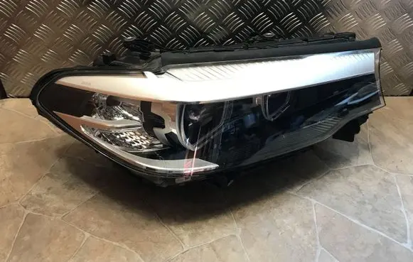 BMW 5 G30 G31 Headlight/headlamp 7214954