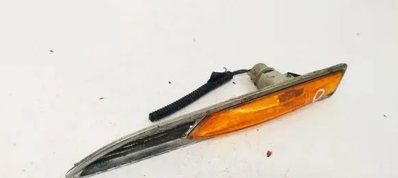 Ford Mondeo MK IV Front fender indicator light 