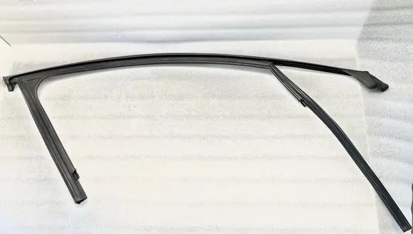 Audi A6 Allroad C7 Rubber seal front door window/glass 4G0837439
