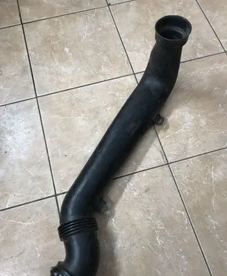 Land Rover Discovery 3 - LR3 Intercooler hose/pipe 4519625902