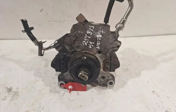 Opel Antara Fuel injection high pressure pump 25184341