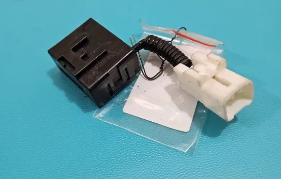 Toyota Land Cruiser (J200) Central body control module 87501-60010 IMPRK1430105