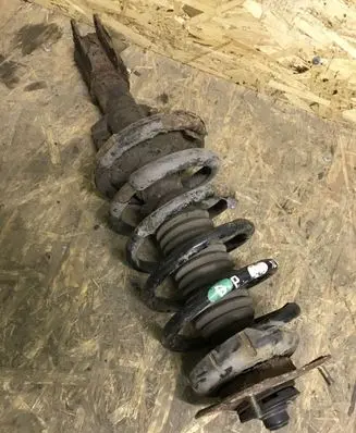 Volvo XC90 Front shock absorber with coil spring