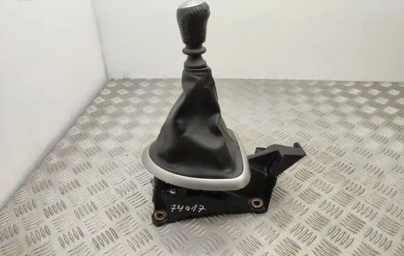 Nissan Qashqai Gear shifter/selector JD500
