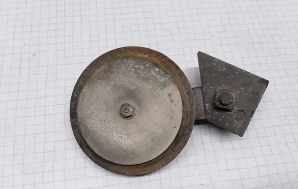 Mitsubishi Space Wagon Horn signal KM80F1