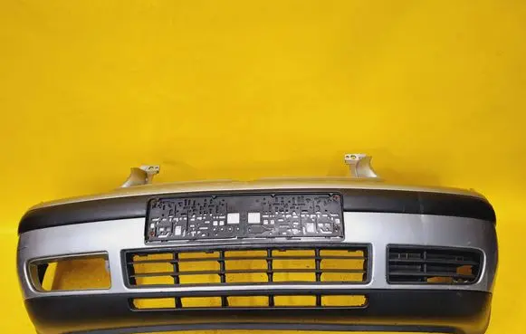 Volkswagen Golf IV Front bumper