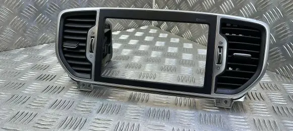 KIA Sportage Dash center air vent grill 97420F1000