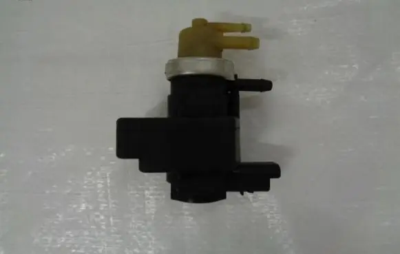 Peugeot 5008 Valve vacuum V7595372-80-02