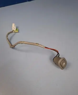 KIA Carens II Fuel tank opening switch 935901D010