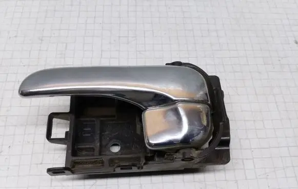 Nissan Almera Tino Rear door interior handle
