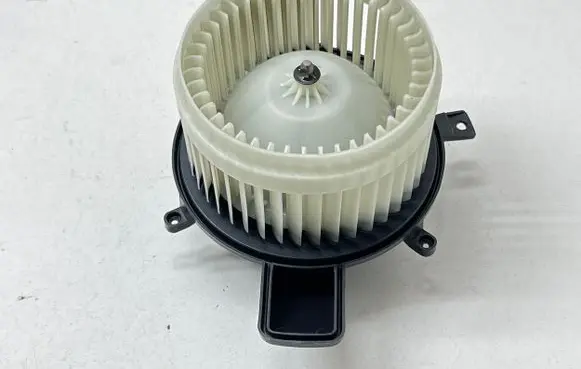 Dodge Durango III Heater fan/blower 700216 00005930 TY40261