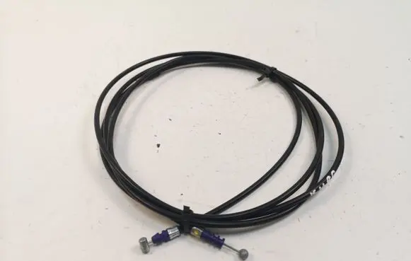 Mazda 3 II Fuel cap flap release cable 