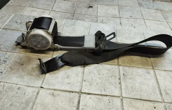 Opel Vectra C Front seatbelt