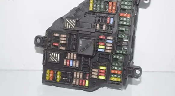 BMW 5 F10 F11 Fuse module 9210858 9234424 61149234424
