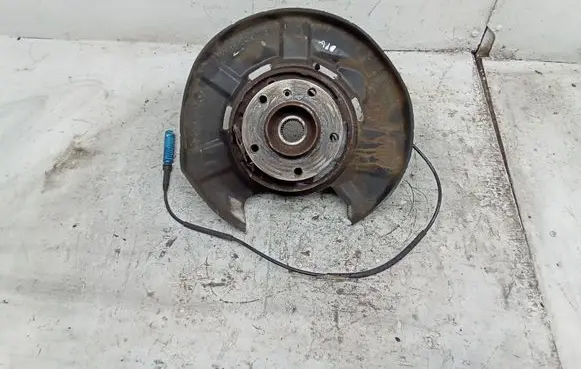 BMW X1 E84 Rear wheel hub spindle/knuckle 6788050