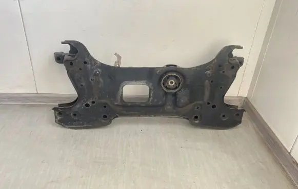 Skoda Yeti (5L) Front subframe 1K0199315A