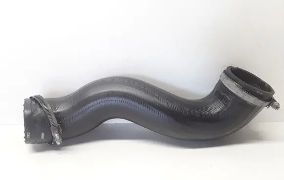 Volvo V70 Intercooler hose/pipe