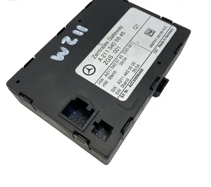Mercedes-Benz E W211 Gateway control module A2115405645 ZGS001