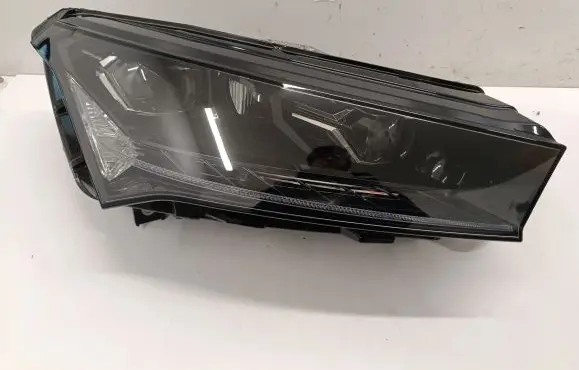 Skoda Enyaq iV Headlight/headlamp 5LB941016A 992941572AE
