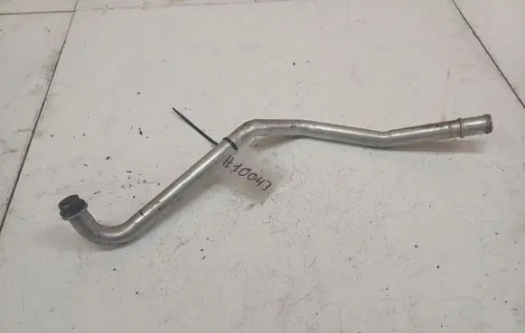 Dodge Magnum Engine coolant pipe/hose