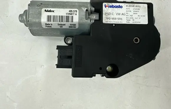 Volkswagen Touareg II Sunroof motor/actuator 7P0959591