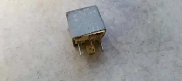 Volkswagen Golf III Other relay 191906383b 20202002
