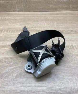 BMW 3 F30 F35 F31 Front seatbelt 34078320C 7243307 LEFTSIDE