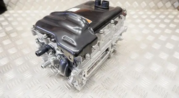 Toyota Yaris XP210 Voltage converter inverter G9200K0011