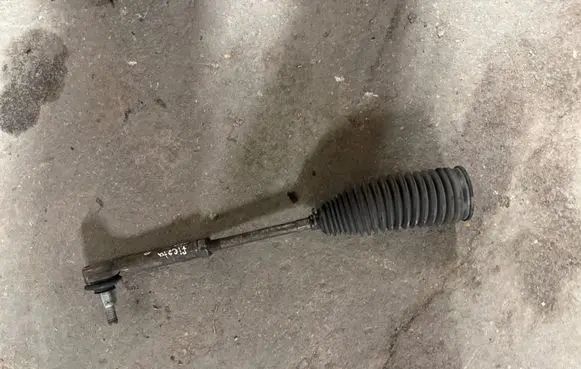 Ford Fiesta Steering tie rod 