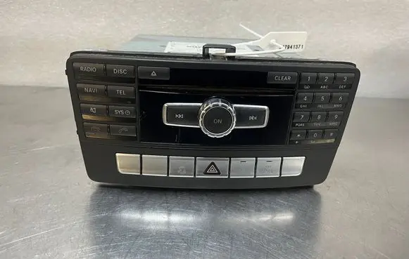 Mercedes-Benz SLK R172 Radio/CD/DVD/GPS head unit